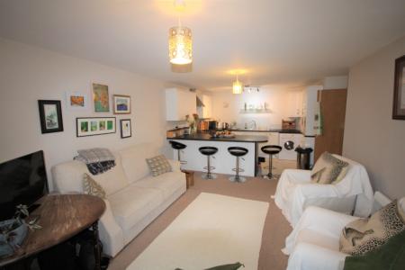 2 bedroom Flat to let in Burton Croft, Bootham, York, YO30