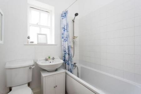 3 bedroom End of terrace house to let in Chaucer Street, York, YO10