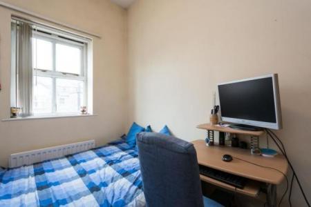 3 bedroom End of terrace house to let in Chaucer Street, York, YO10