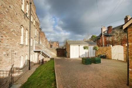 1 bedroom Flat to let in Wenlock Terrace, Fulford, York, YO10