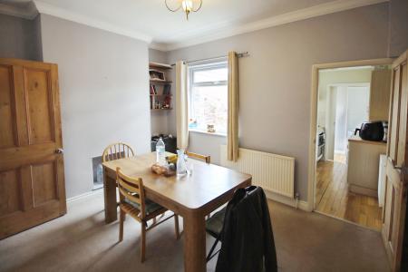 2 bedroom Terraced House to let in Arthur Street, York, YO10