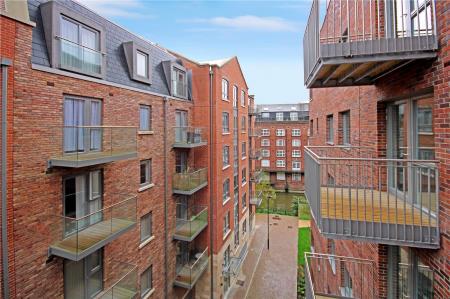 1 bedroom Flat to let in Palmer Lane, York, YO1