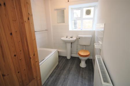 4 bedroom Cottage to let in Langwith Lane, Heslington, York, YO10