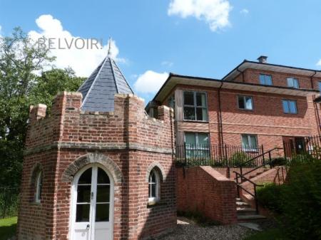 2 bedroom Flat to let in College Mews, York, YO31