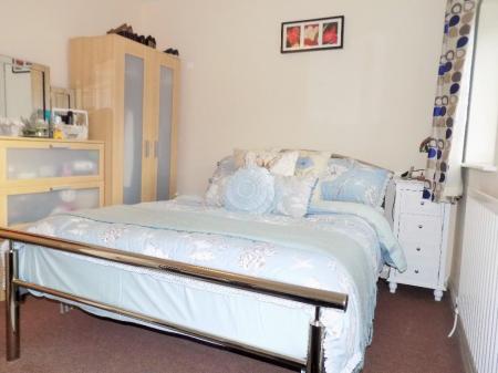 2 bedroom Terraced House to let in Fewster Way, York, YO10