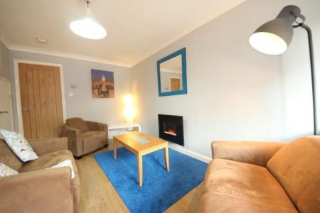 2 bedroom Terraced House to let in Fewster Way, York, YO10
