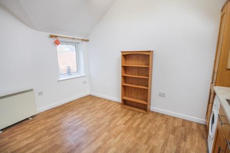 2 bedroom Terraced House to let in Garden Court, Heslington, York, YO10