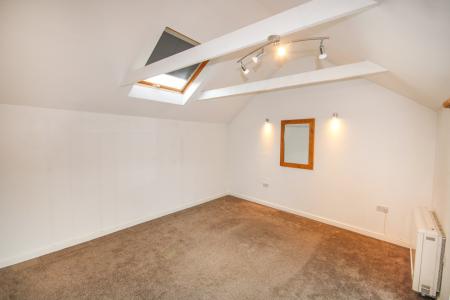 2 bedroom Terraced House to let in Garden Court, Heslington, York, YO10