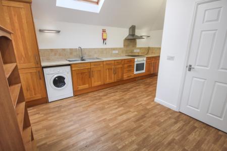 2 bedroom Terraced House to let in Garden Court, Heslington, York, YO10