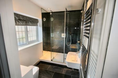 5 bedroom Detached house to let in Chantry Grove, Poppleton, York, YO26
