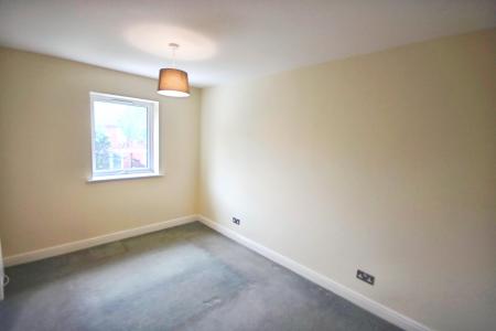 2 bedroom Flat to let in Barbican Mews, City Centre, York, YO10