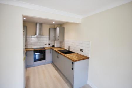 2 bedroom Flat to let in Barbican Mews, City Centre, York, YO10