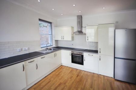 1 bedroom Flat to let in Fawcett Street, City Centre, York, YO10