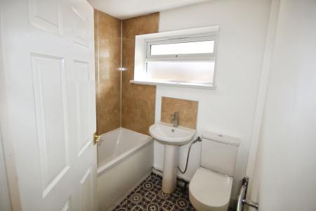 2 bedroom Bungalow to let in The Cranbrooks, Wheldrake, York, YO19
