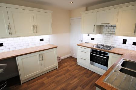 3 bedroom Bungalow to let in Corner Close, York, YO32