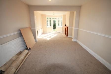 3 bedroom Semi-detached house to let in The Garlands, York, YO30