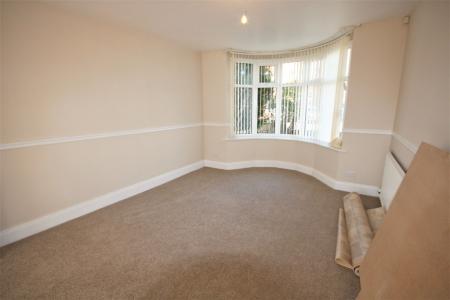 3 bedroom Semi-detached house to let in The Garlands, York, YO30