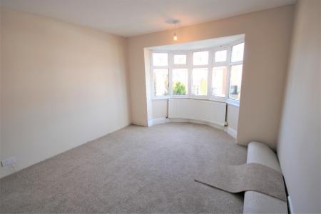 3 bedroom Semi-detached house to let in The Garlands, York, YO30