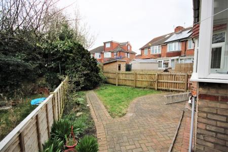 3 bedroom Semi-detached house to let in The Garlands, York, YO30