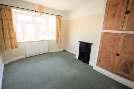 3 bedroom Terraced House to let in Clive Grove, Holgate, York, YO24