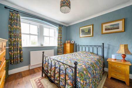 3 bedroom Terraced House for sale in Football, Yeadon, LS19