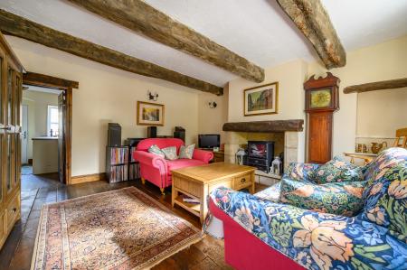 3 bedroom Terraced House for sale in Football, Yeadon, LS19