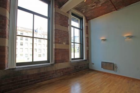 2 bedroom Flat for sale in Salts Mill Road, Shipley, Bradford, BD17