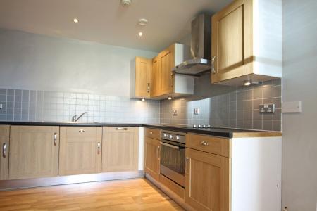 2 bedroom Flat for sale in Salts Mill Road, Shipley, Bradford, BD17