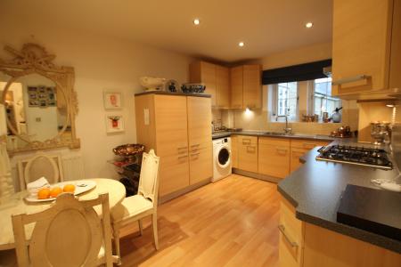 2 bedroom Apartment for sale in The Hollies, Pool In Wharfedale, Otley, Leeds, LS21