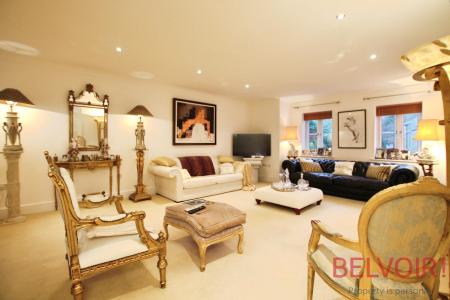 2 bedroom Apartment for sale in The Hollies, Pool In Wharfedale, Otley, Leeds, LS21