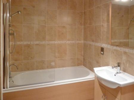 3 bedroom Flat for sale in Victoria Mills, Salts Mill Road, Shipley, Bradford, BD17