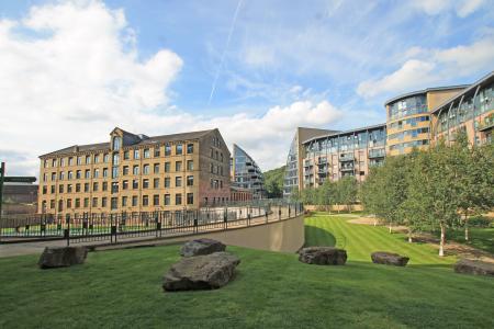 2 bedroom Flat for sale in Victoria Mills, Salts Mill Road, Shipley, Bradford, BD17