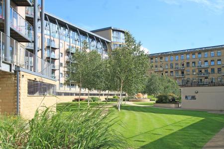2 bedroom Flat for sale in Victoria Mills, Salts Mill Road, Shipley, Bradford, BD17