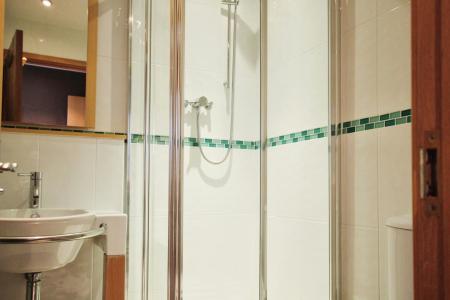 2 bedroom Flat for sale in Victoria Mills, Salts Mill Road, Shipley, Bradford, BD17