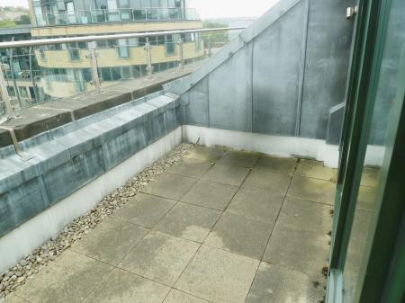 2 bedroom Flat for sale in Victoria Mills, Salts Mill Road, Shipley, Bradford, BD17