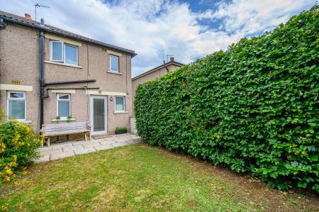 3 bedroom End of terrace house for sale in West Park, West Yorkshire, Guiseley, LS20
