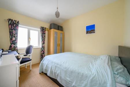 3 bedroom End of terrace house for sale in West Park, West Yorkshire, Guiseley, LS20