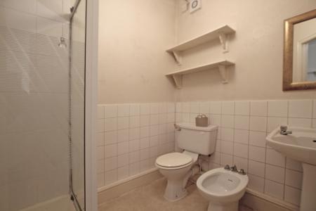 1 bedroom House share to let in Bingley Road, Saltaire, Bradford, BD18