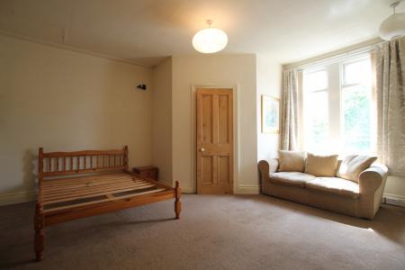 1 bedroom House share to let in Bingley Road, Saltaire, Bradford, BD18