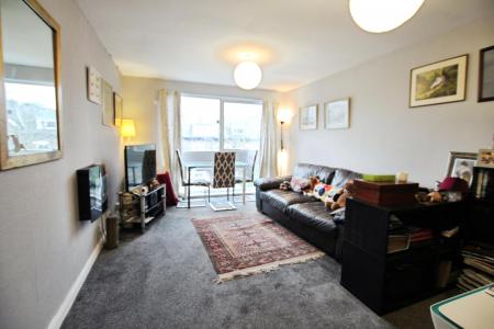 1 bedroom Flat for sale in Bradford Road, West Yorkshire, Shipley, BD18