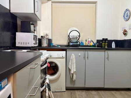 1 bedroom Flat for sale in Bradford Road, West Yorkshire, Shipley, BD18