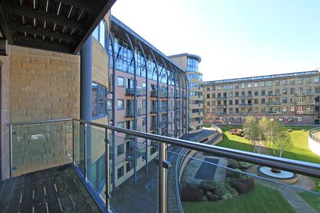 1 bedroom Flat for sale in Victoria Mills, Salts Mill Roa, Shipley, Bradford, BD17