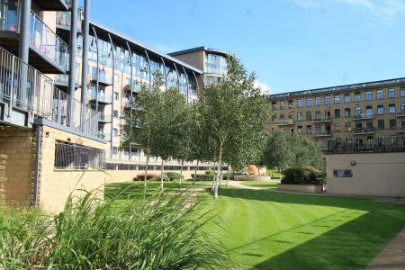 1 bedroom Flat for sale in Victoria Mills, Salts Mill Road, Shipley, Bradford, BD17