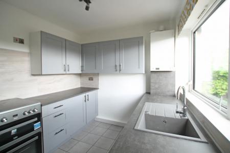 1 bedroom Flat to let in Marlowe Court, Renton Drive, Guiseley, Leeds, LS20