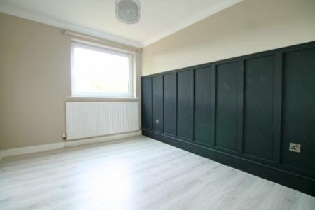 1 bedroom Flat to let in Marlowe Court, Renton Drive, Guiseley, Leeds, LS20