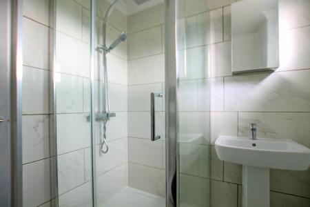 1 bedroom Flat to let in Marlowe Court, Renton Drive, Guiseley, Leeds, LS20