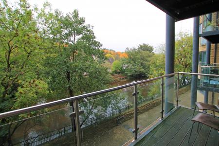 Salts Mill Road, West Yorkshire, Shipley, BD17