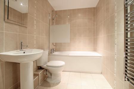 2 bedroom Flat to let in Salts Mill Road, West Yorkshire, Shipley, BD17