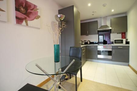 1 bedroom Studio flat to let in Salts Mill Road, West Yorkshire, Shipley, BD17