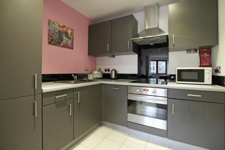 1 bedroom Studio flat to let in Salts Mill Road, West Yorkshire, Shipley, BD17